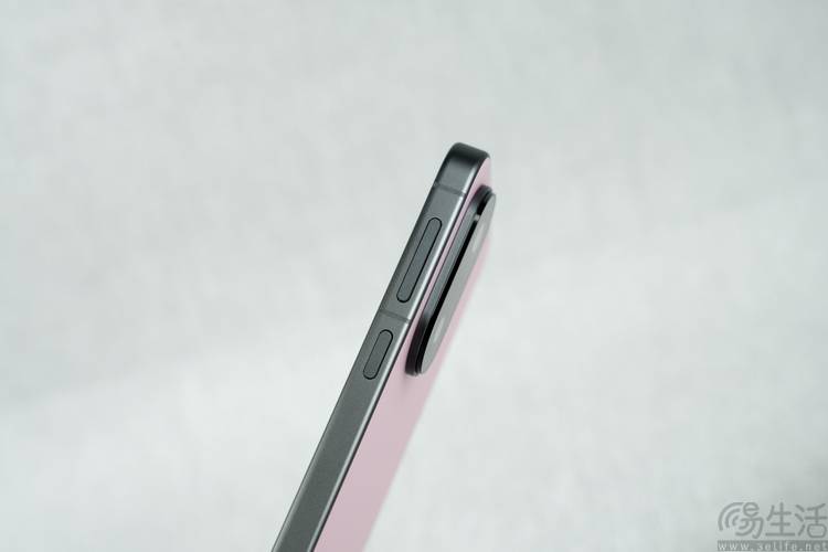 系列首发评测：多彩、好玩还特别能打pg模拟器电脑版vivo S30(图14)